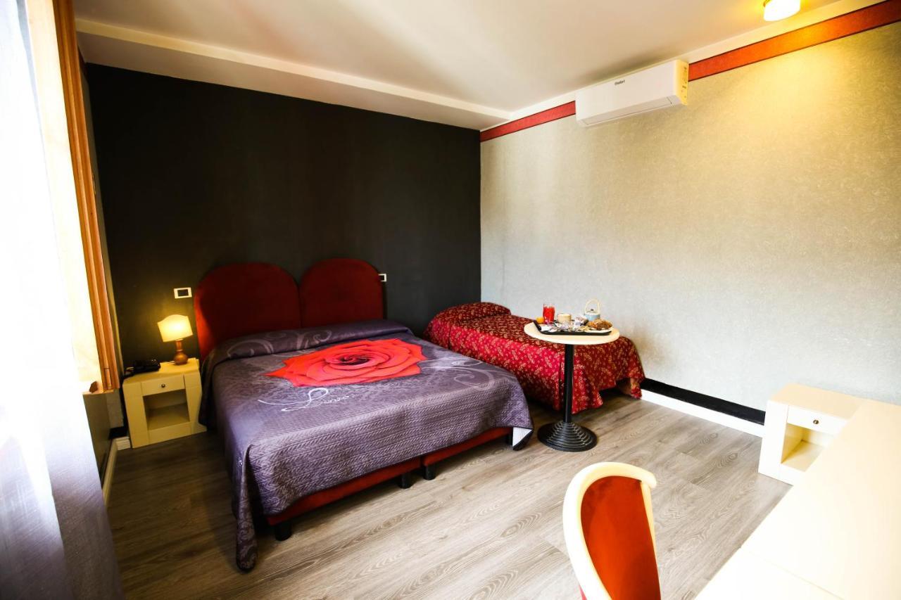 Hotel Benedetti Campello sul Clitunno Dış mekan fotoğraf