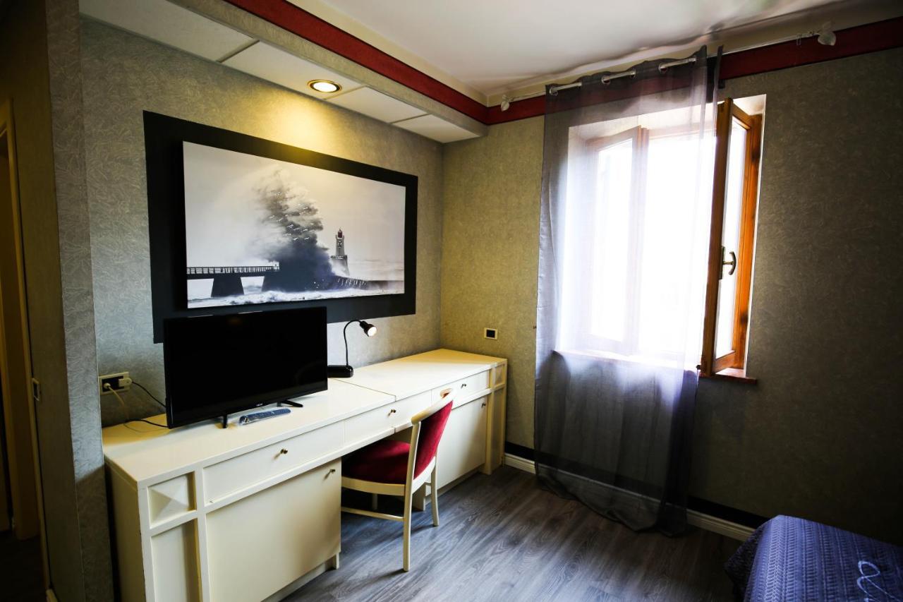 Hotel Benedetti Campello sul Clitunno Dış mekan fotoğraf