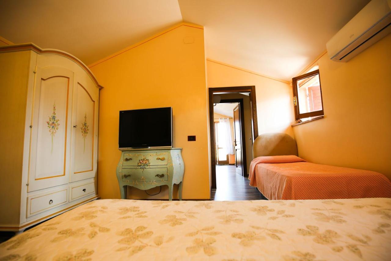 Hotel Benedetti Campello sul Clitunno Dış mekan fotoğraf