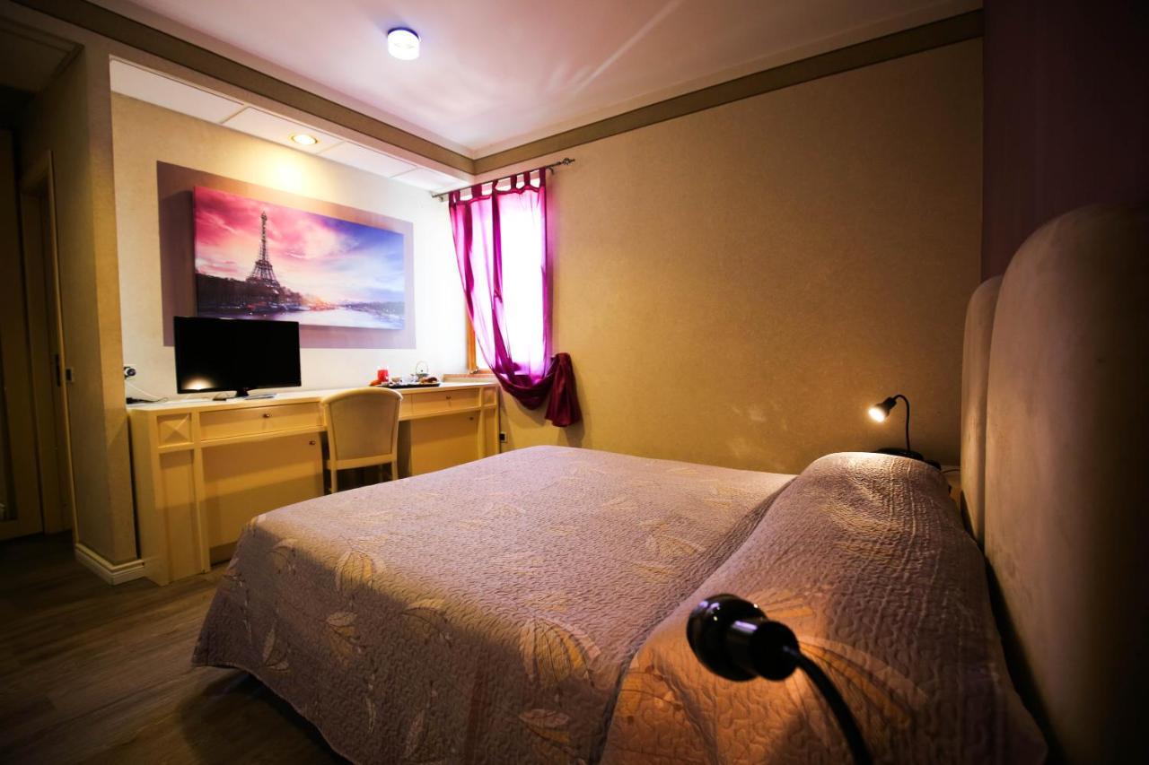 Hotel Benedetti Campello sul Clitunno Dış mekan fotoğraf