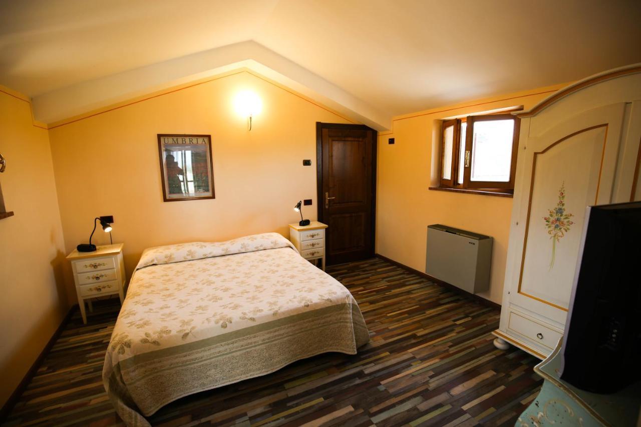 Hotel Benedetti Campello sul Clitunno Dış mekan fotoğraf