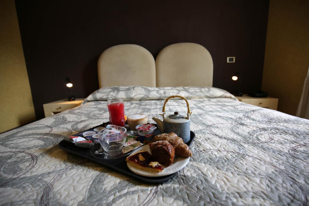 Hotel Benedetti Campello sul Clitunno Dış mekan fotoğraf