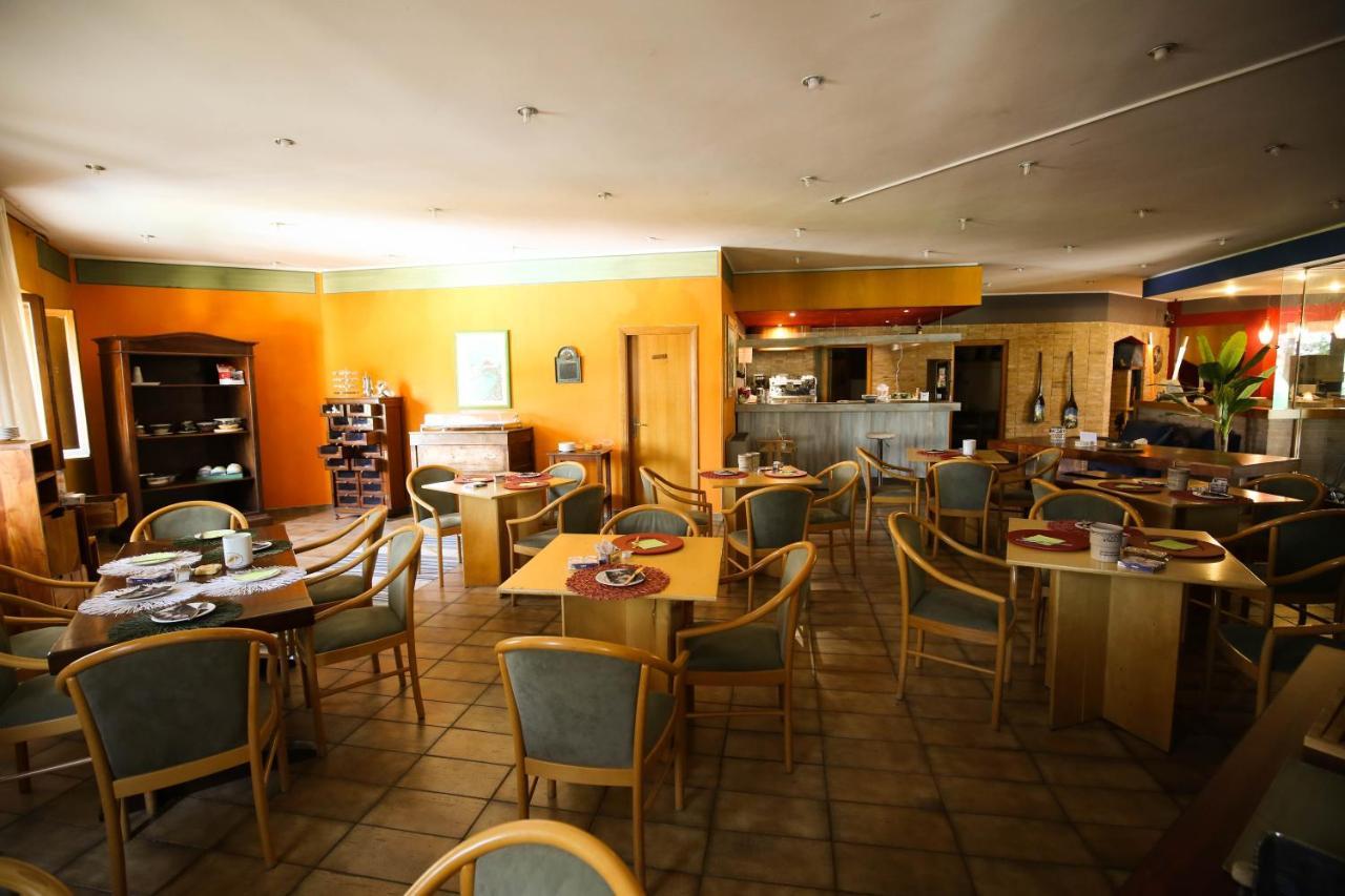 Hotel Benedetti Campello sul Clitunno Dış mekan fotoğraf