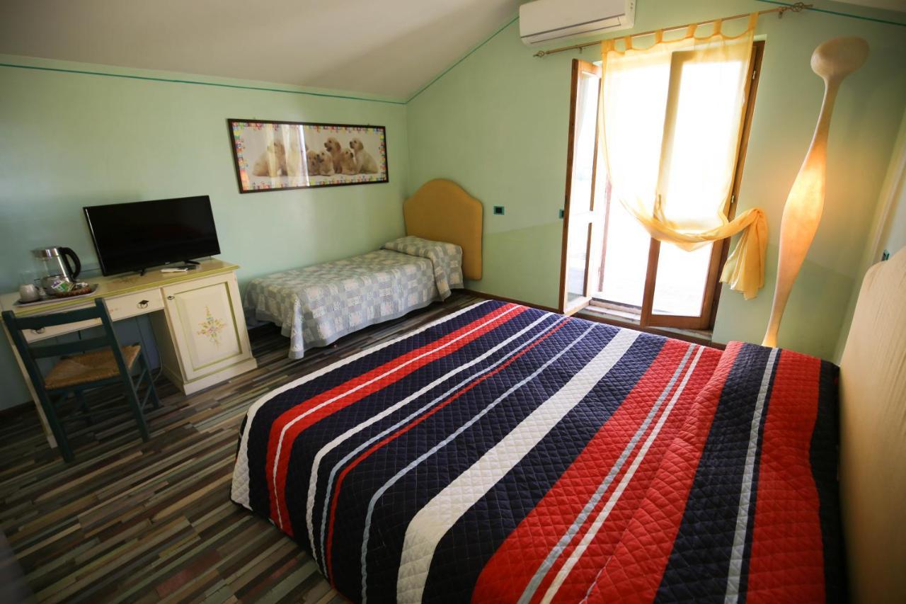Hotel Benedetti Campello sul Clitunno Dış mekan fotoğraf